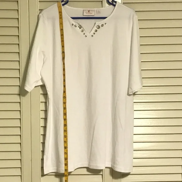 Quacker Factory Rhinestone Top - Picture 2 of 5